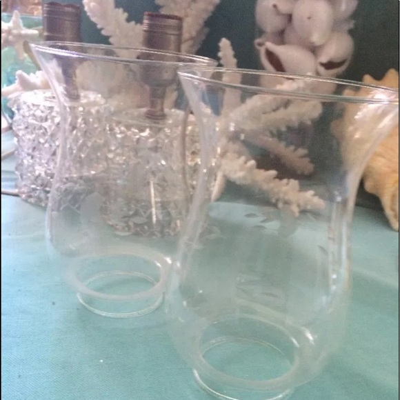 🌴🎉HP🎉 Vintage Glass BOUDOIR LAMPS with Glass Hurricanes - Picture 5 of 6